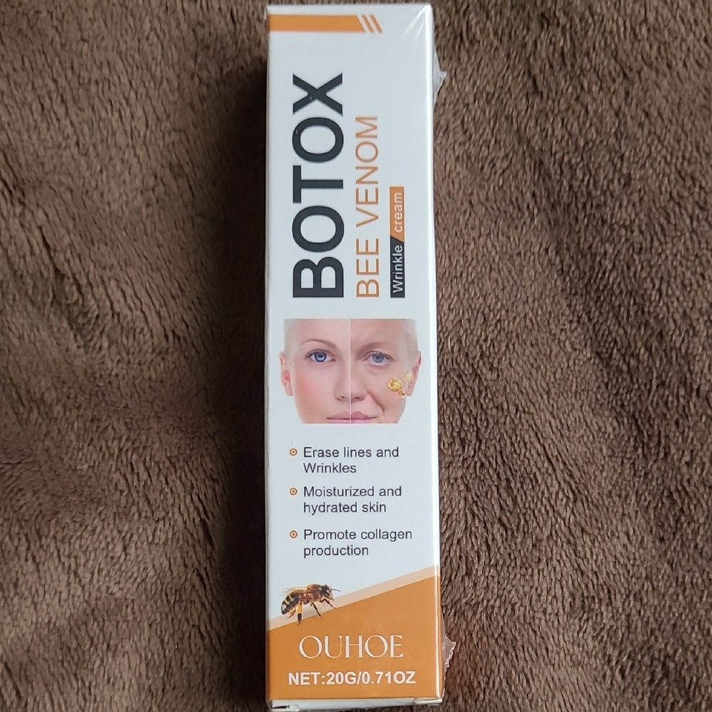 OUHOE Bee Venom Wrinkle Cream